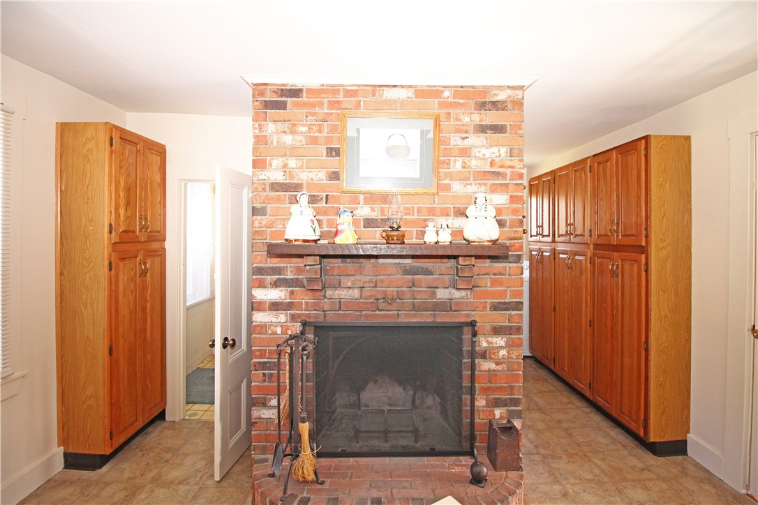 481 Oliphant Lane Middletown, RI 02842 - Photo 18 of 45