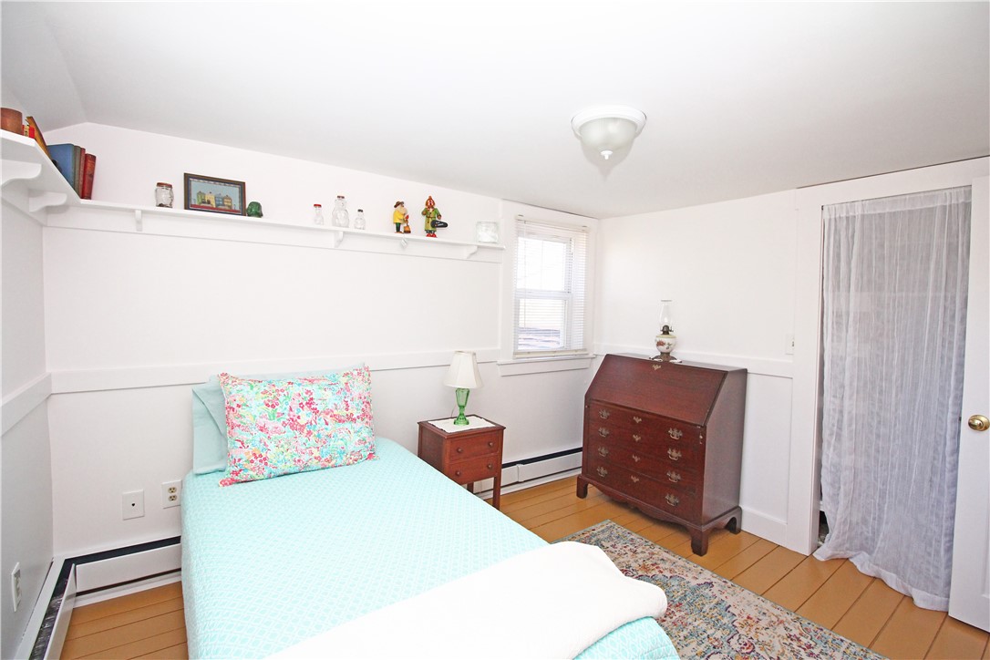 481 Oliphant Lane Middletown, RI 02842 - Photo 38 of 45