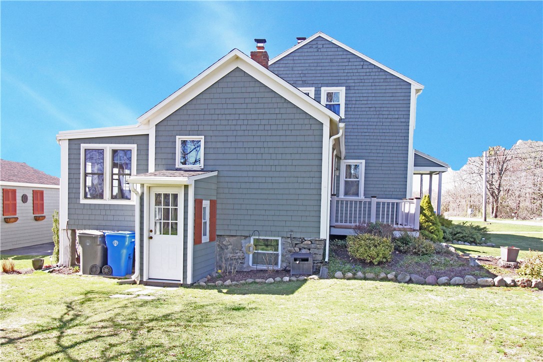 481 Oliphant Lane Middletown, RI 02842 - Photo 4 of 45