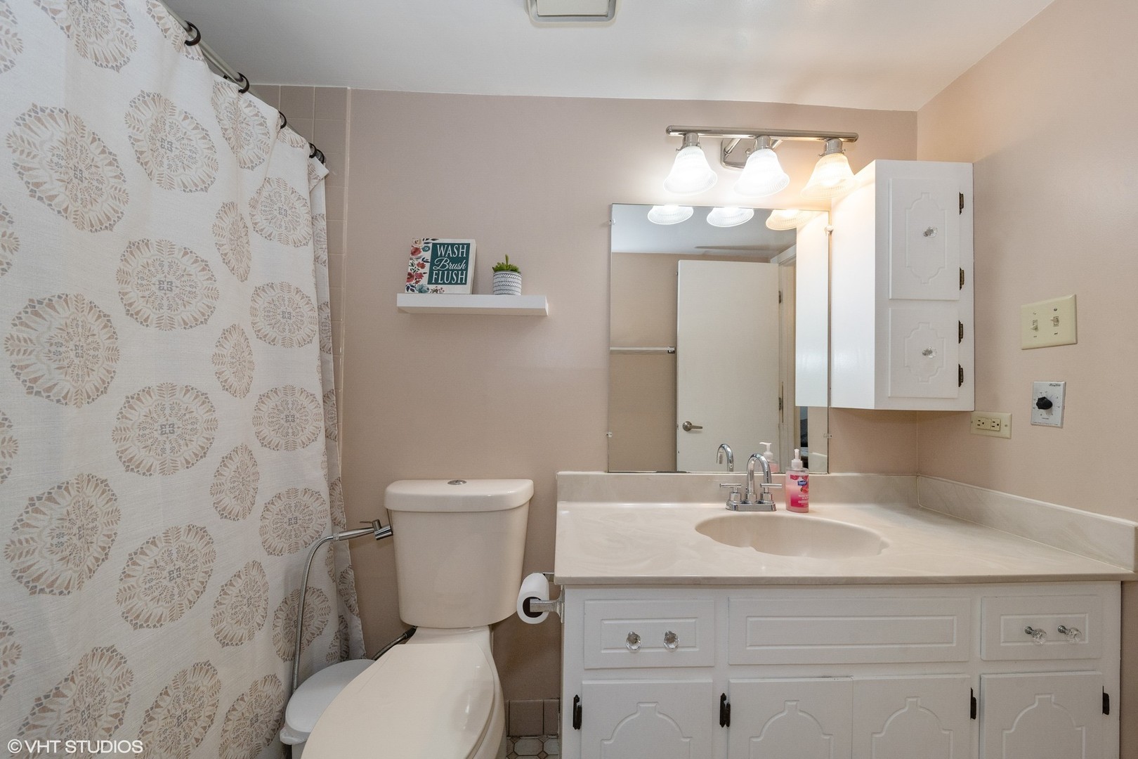 10532 Ridge Cove Drive, Unit 16A Chicago Ridge, IL 60415 - Photo 12 of 15 Gallery Image 12