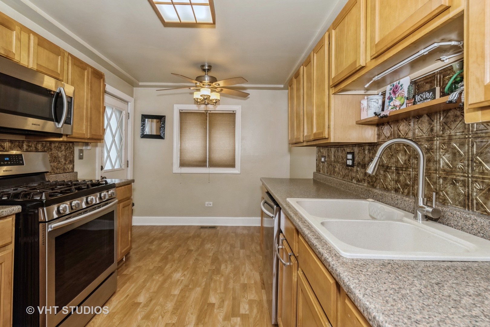 10532 Ridge Cove Drive, Unit 16A Chicago Ridge, IL 60415 - Photo 5 of 15 Gallery Image 5