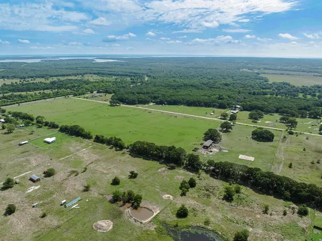 a view of a garden with an outdoor space
