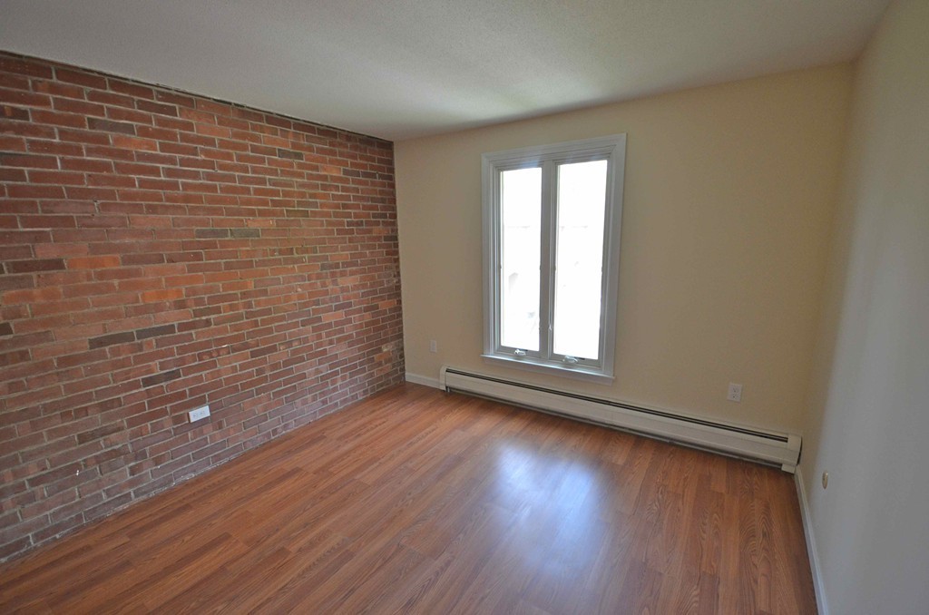 9 Sutton Court, Unit 9 Amherst, MA 01002 - Photo 13 of 20 Gallery Image 13