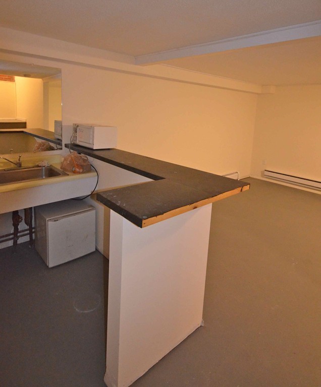 9 Sutton Court, Unit 9 Amherst, MA 01002 - Photo 17 of 20 Gallery Image 17