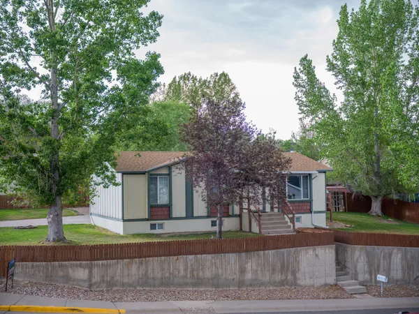 $360,000 | 2525 Colorado Drive, Green River, WY 82935