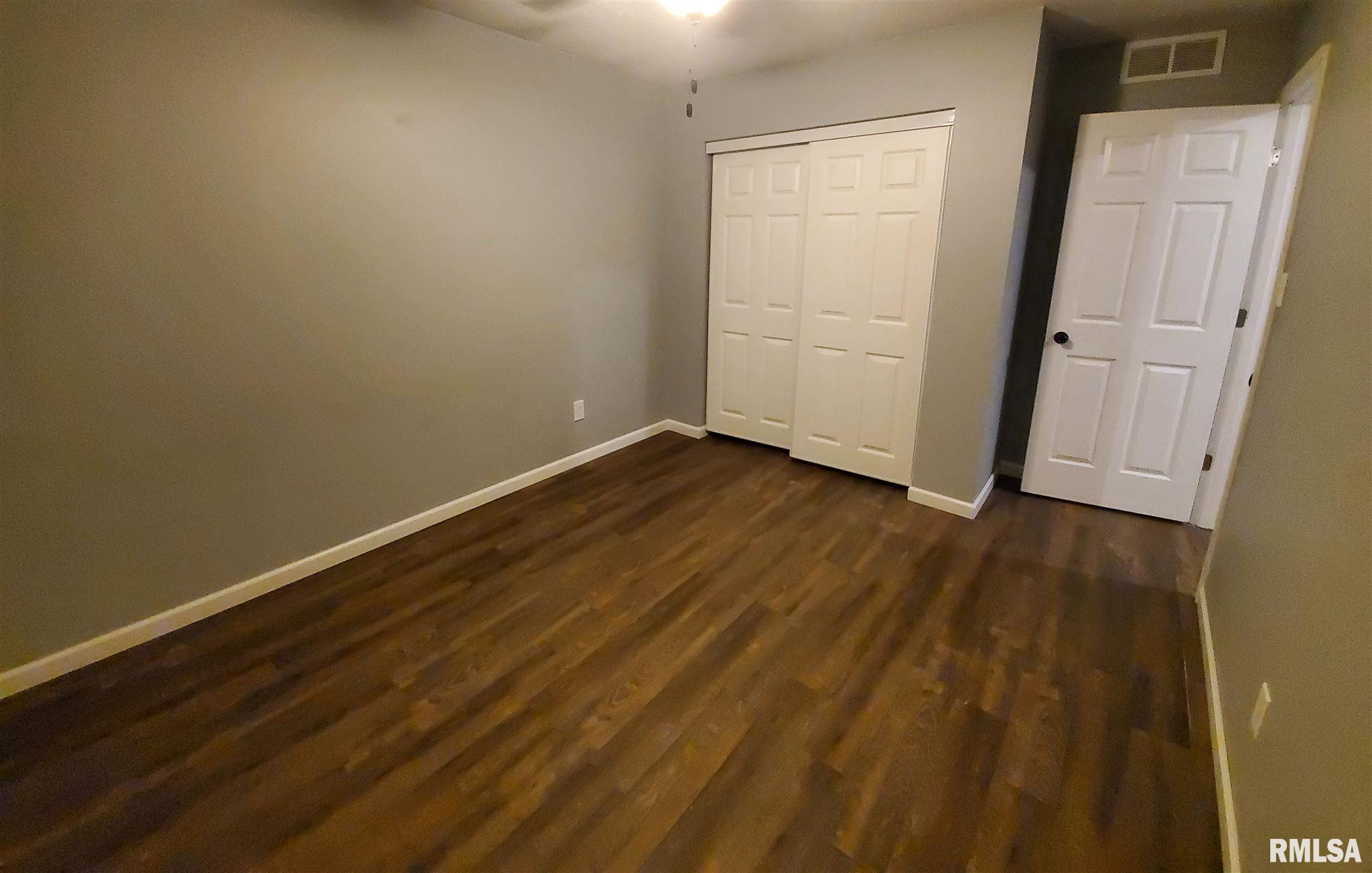 2506 North Raney Street Effingham, IL 62401 - Photo 11 of 21 Gallery Image 11