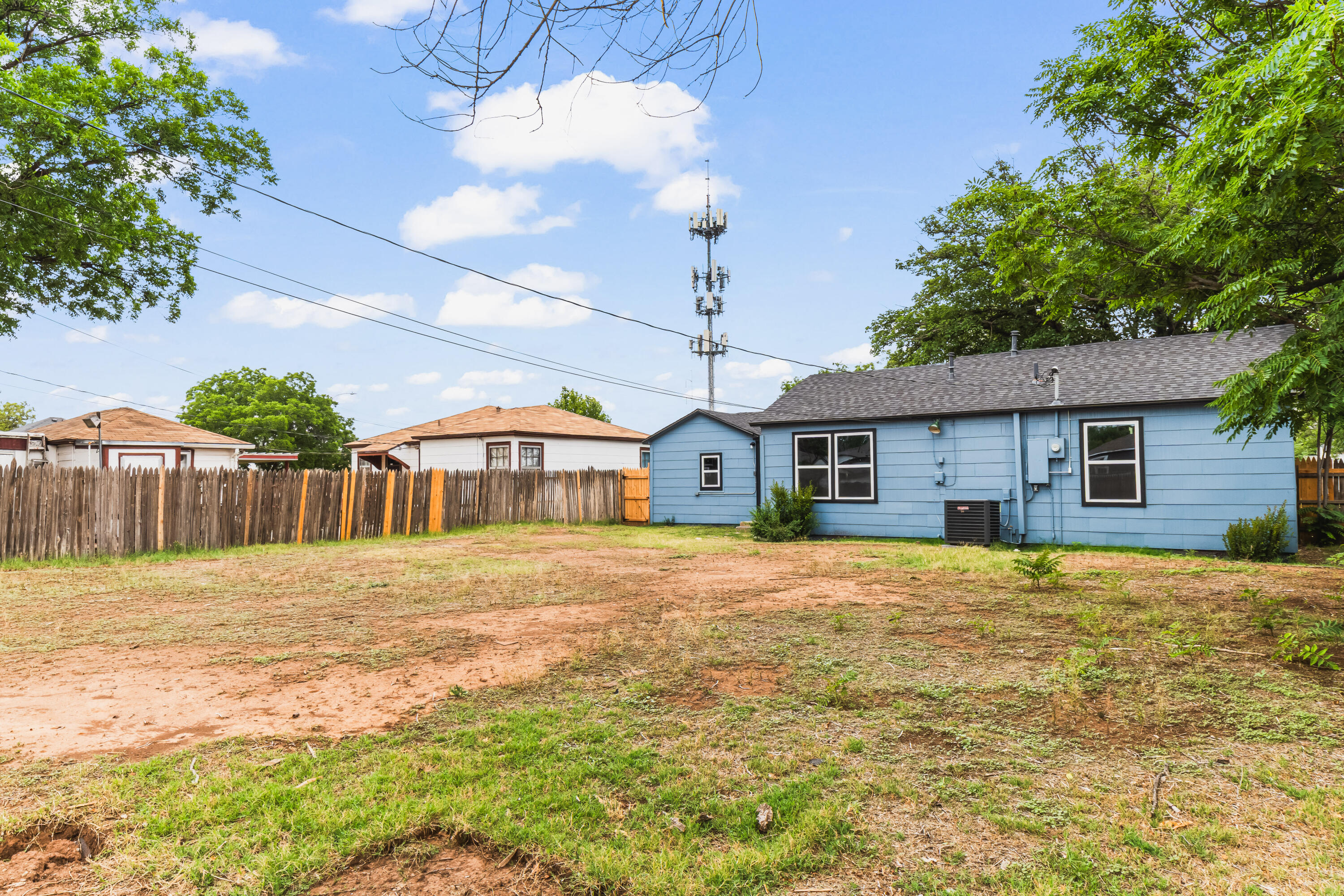 2617 35th Street Lubbock, TX 79413 - Photo 16 of 17 DSC08486