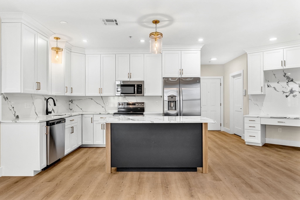 441 Washington Street, Unit 301 Dedham, MA 02026 - Photo 18 of 29