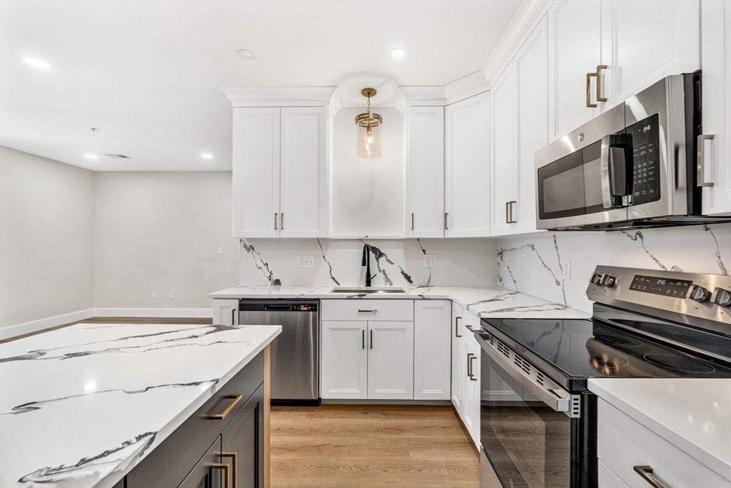 441 Washington Street, Unit 301 Dedham, MA 02026 - Photo 19 of 29