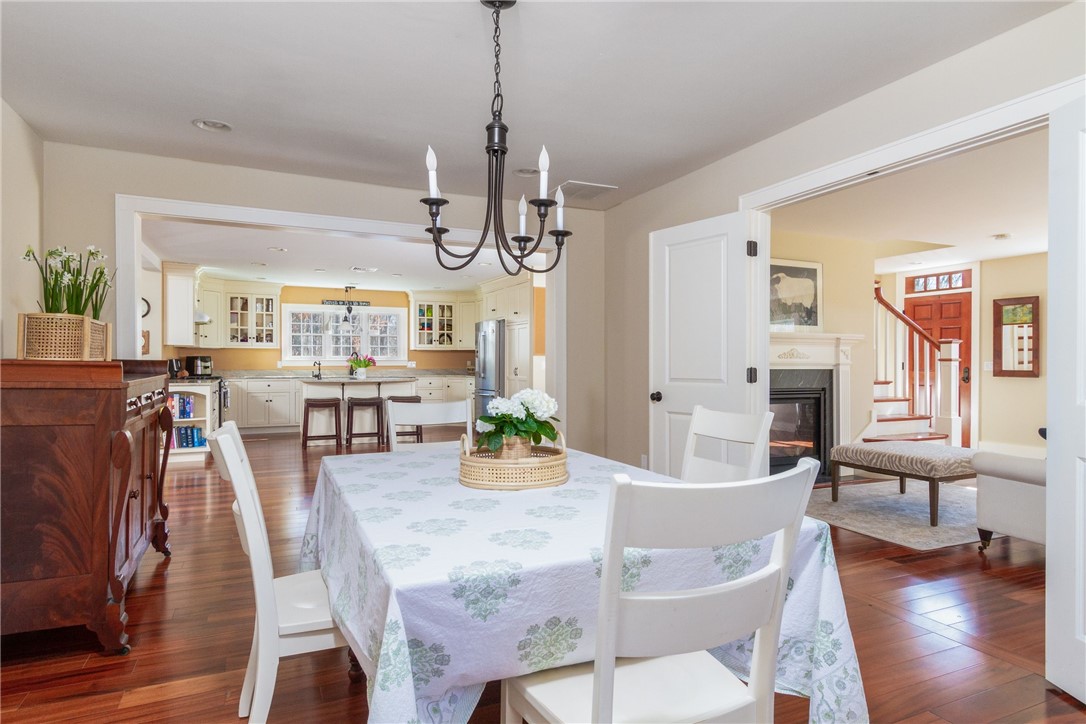 750 Gilbert Stuart Road North Kingstown, RI 02874 - Photo 16 of 44 Dining Room