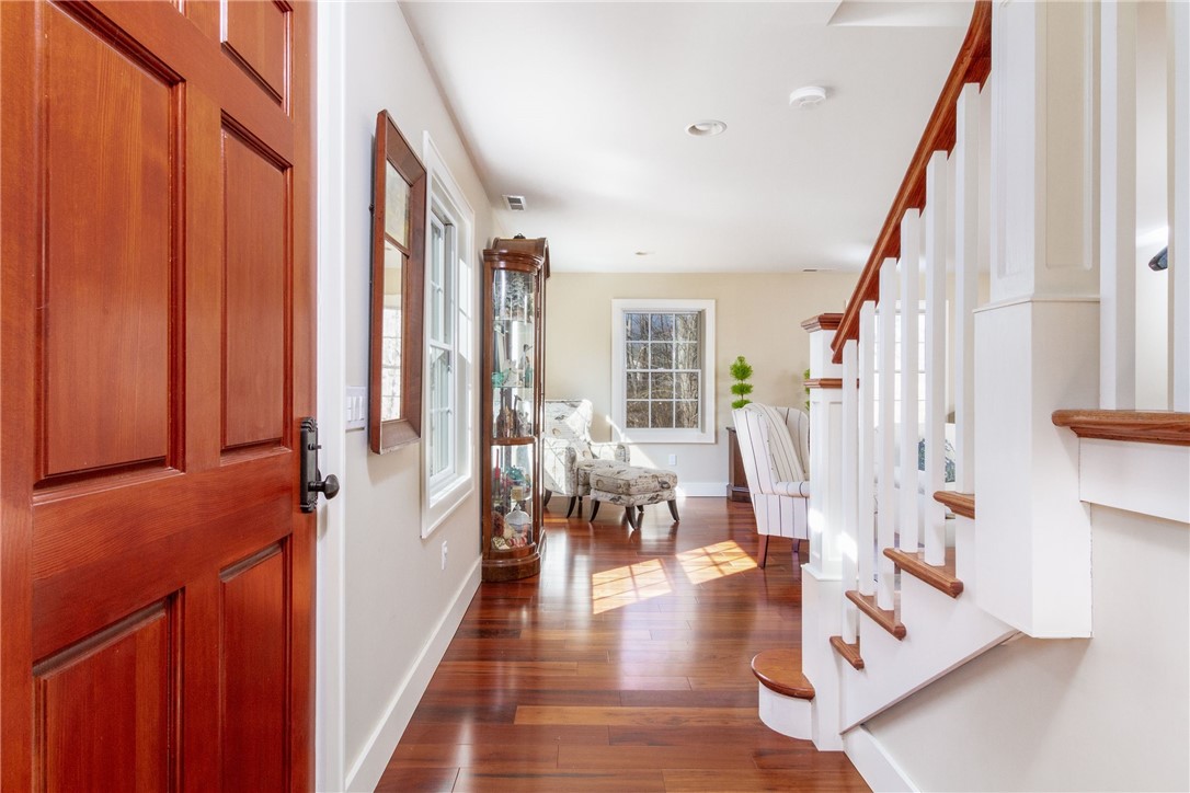 750 Gilbert Stuart Road North Kingstown, RI 02874 - Photo 22 of 44 Front Entryway