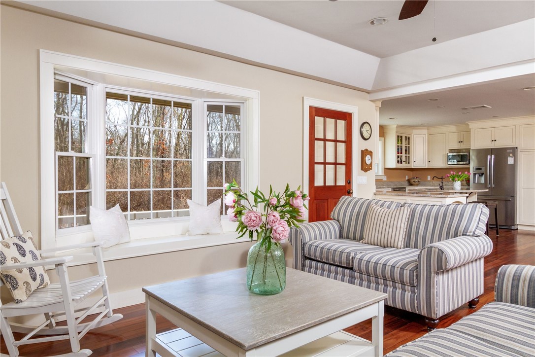 750 Gilbert Stuart Road North Kingstown, RI 02874 - Photo 5 of 44 Family Room