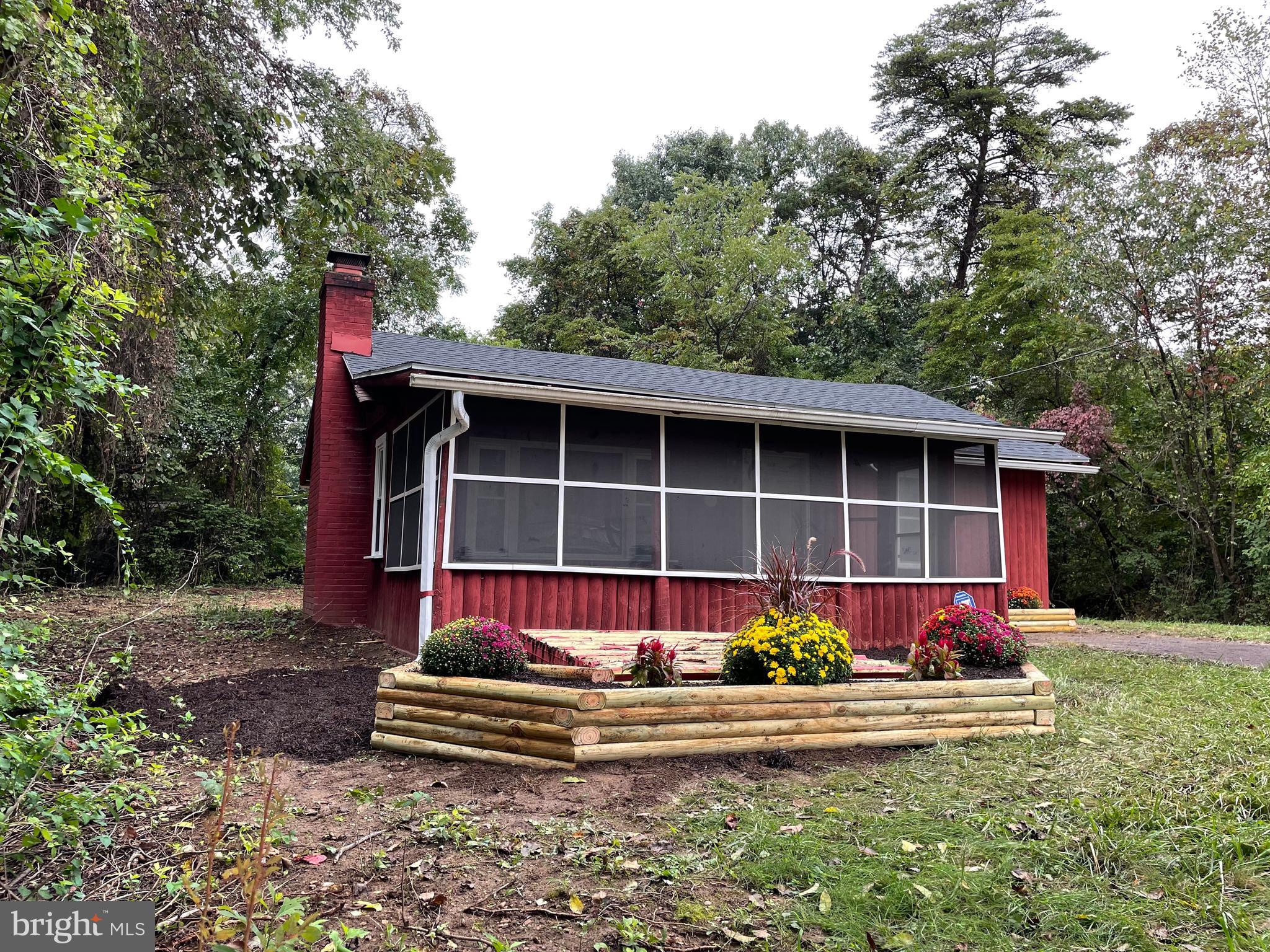 207 Raging River Road Falling Waters, WV 25419 - Photo 1 of 17 Gallery Image 1