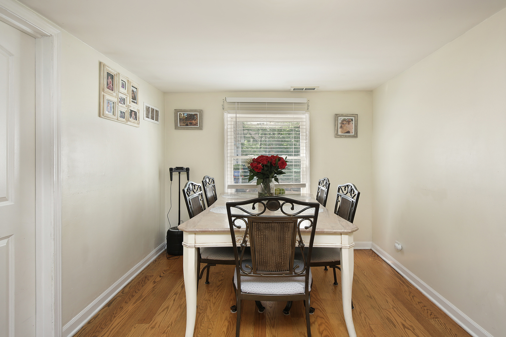 2015 Greenview Road Northbrook, IL 60062 - Photo 7 of 11 a dining room with furniture and window