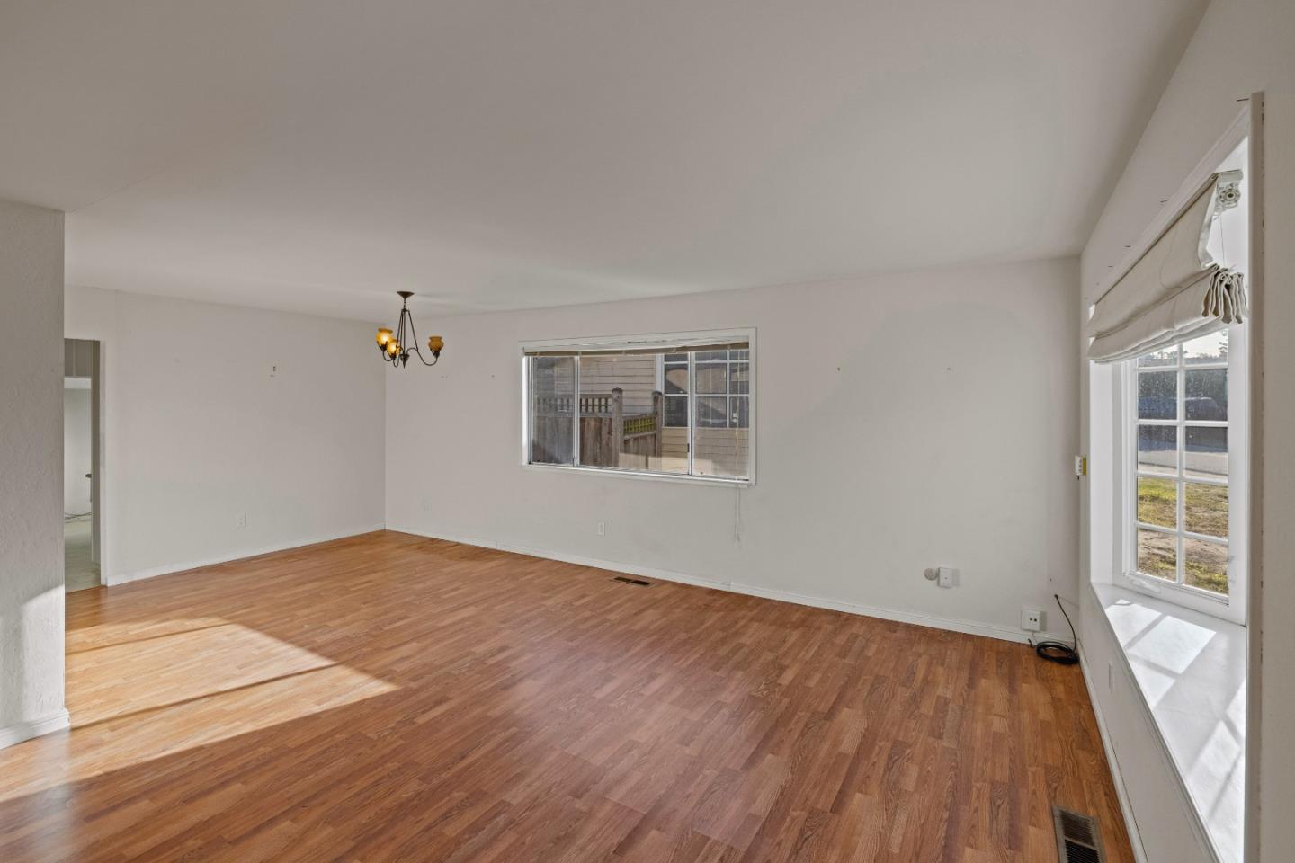 821 Cedar Street Pacific Grove, CA 93950 - Photo 4 of 25