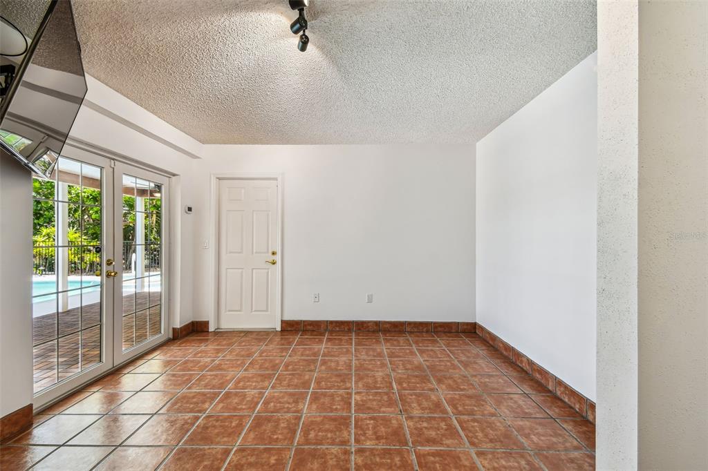 10104 Sandpiper Road East Bradenton, FL 34209 - Photo 15 of 83