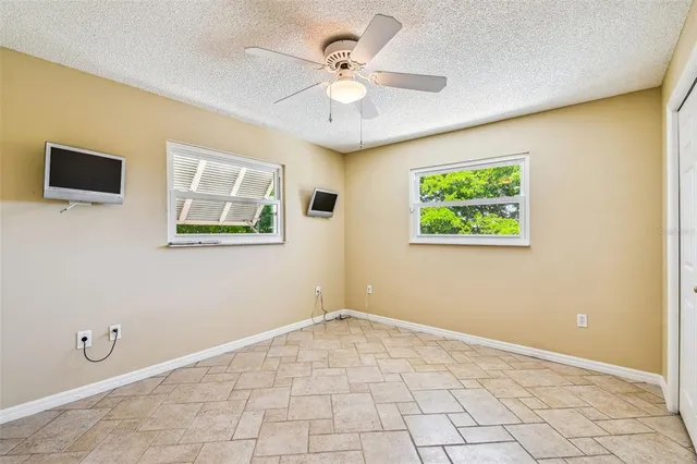 $1,075,000 | 10104 Sandpiper Road East, Bradenton, FL 34209