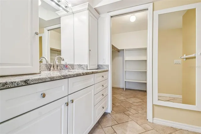 $1,075,000 | 10104 Sandpiper Road East, Bradenton, FL 34209