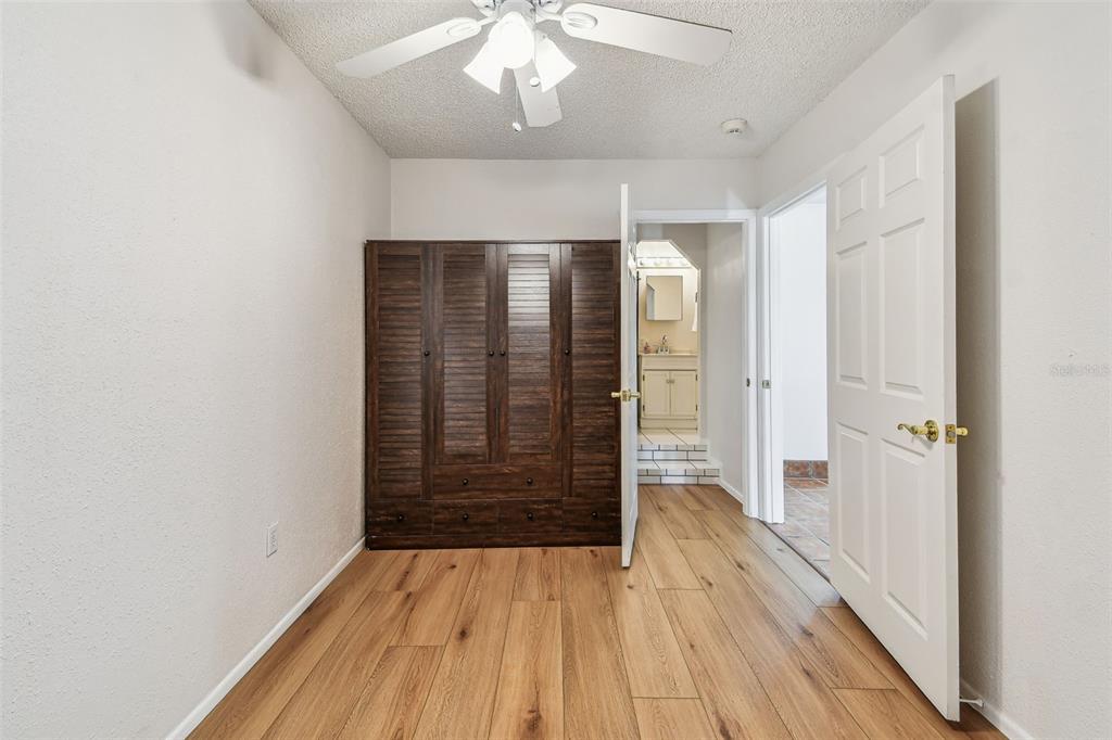 10104 Sandpiper Road East Bradenton, FL 34209 - Photo 9 of 83