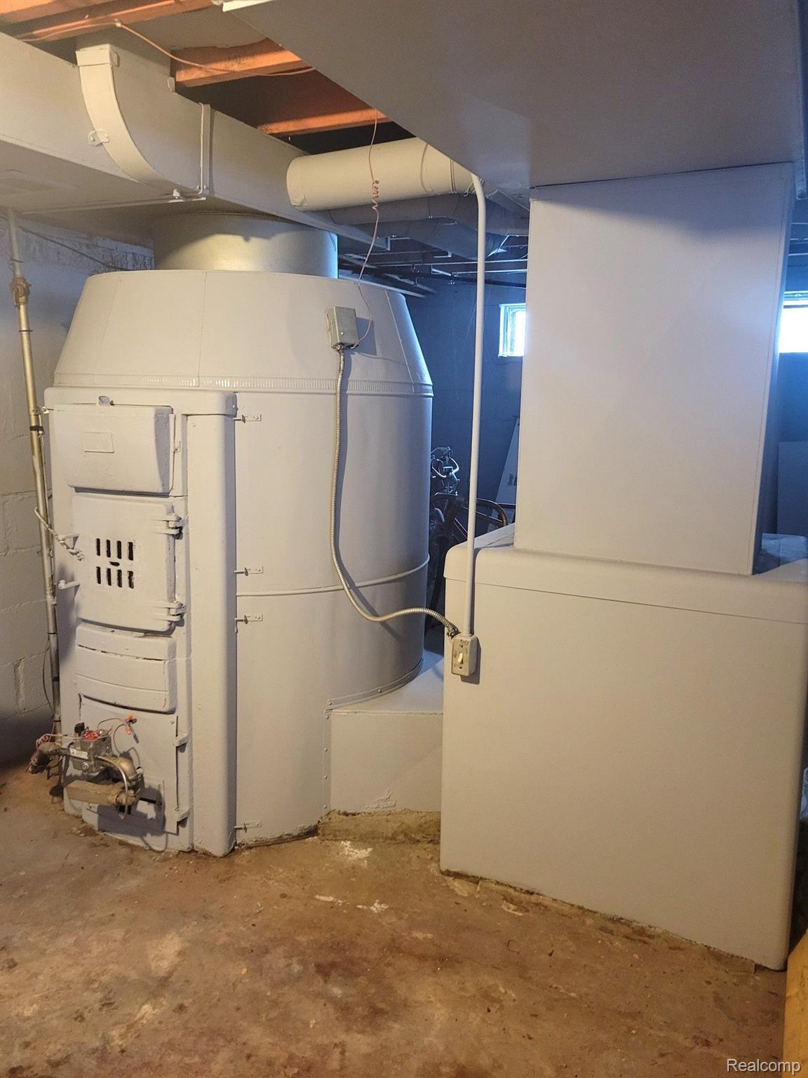 23191 Hoover Road Warren, MI 48089 - Photo 16 of 18 Furnace