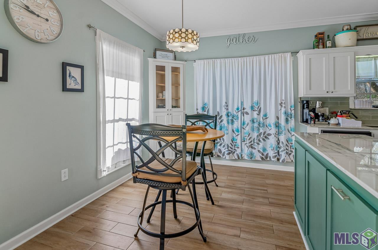 15464 Point Breton Avenue Baton Rouge, LA 70817 - Photo 6 of 25 Breakfast Room