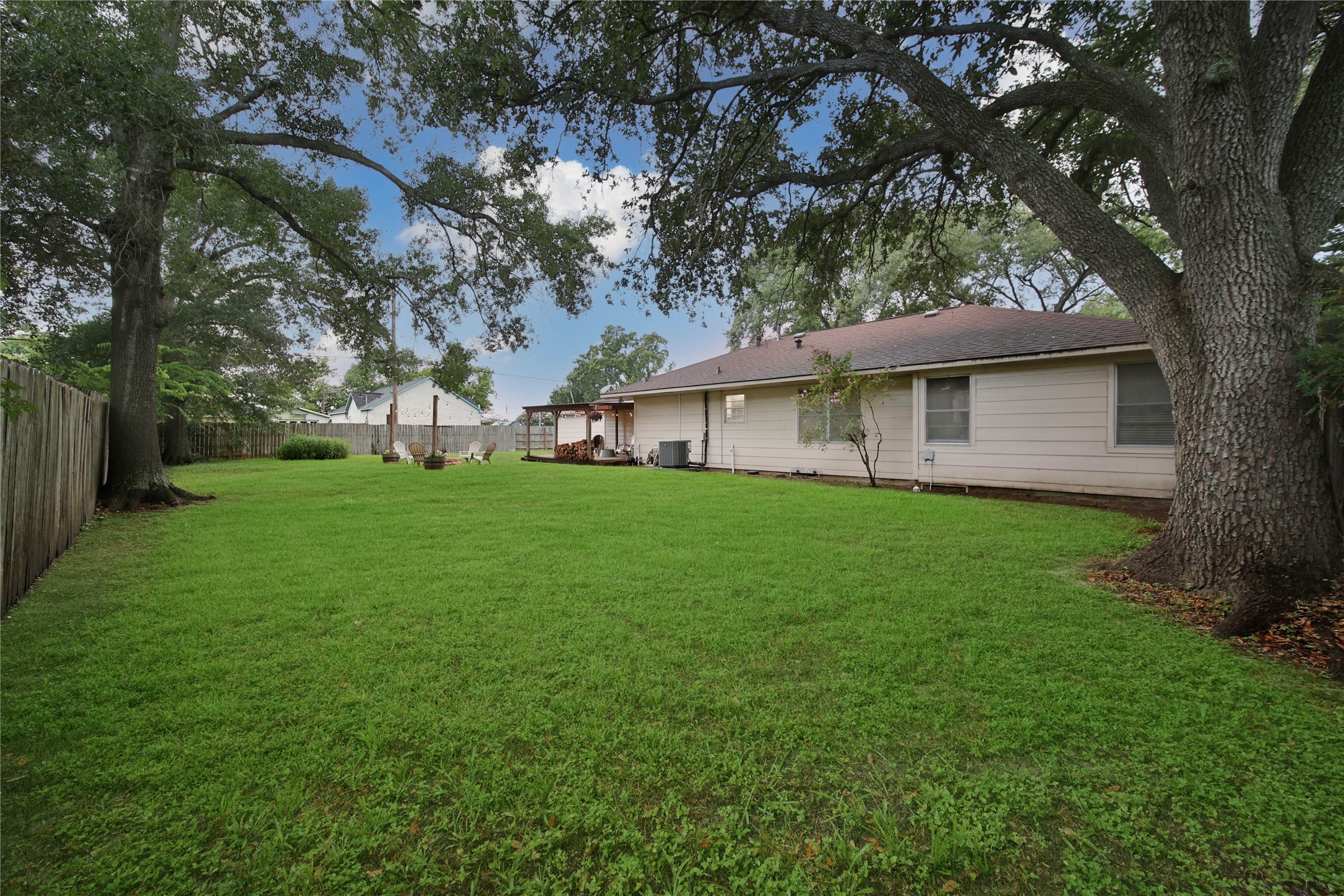 808 Avenue K Rosenberg, TX 77471 - Photo 7 of 50