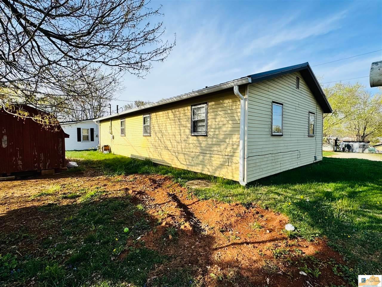 305 Grinstead Mill Road Cave City, KY 42127 - Photo 3 of 15 Gallery Image 3