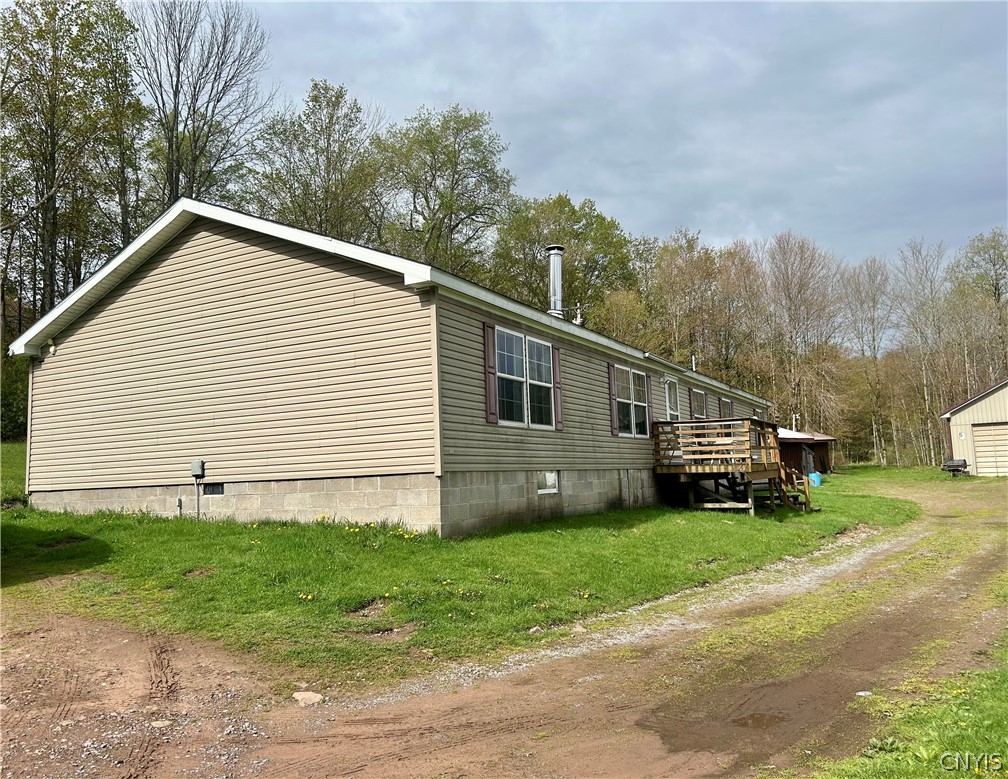 7 Beach Road Amboy, NY 13316 - Photo 3 of 37