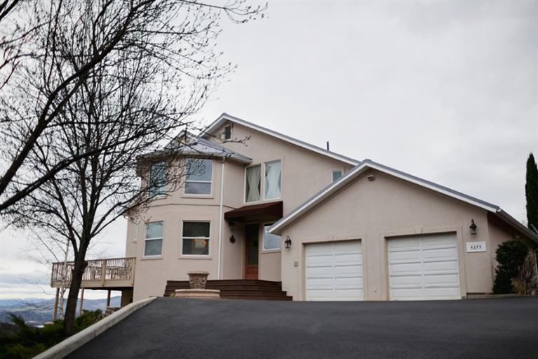 4375 Pioneer Road Medford, OR 97501 - Photo 4 of 35 Additional Photo