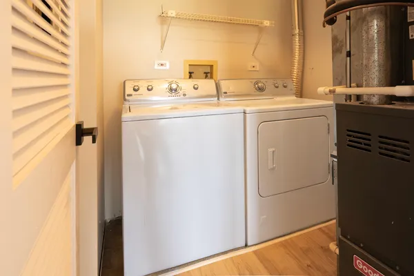 $279,900 | 629 West Streamwood Boulevard, Unit B, Streamwood, IL 60107