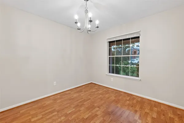 a view of empty room with window
