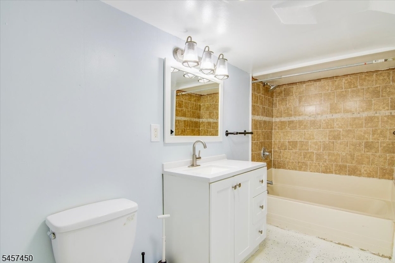 234 Aldene Road Roselle, NJ 07203 - Photo 19 of 22 Gallery Image 19