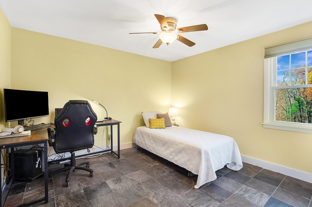 2112 Baptist Hill Road Palmer, MA 01069 - Photo 21 of 42