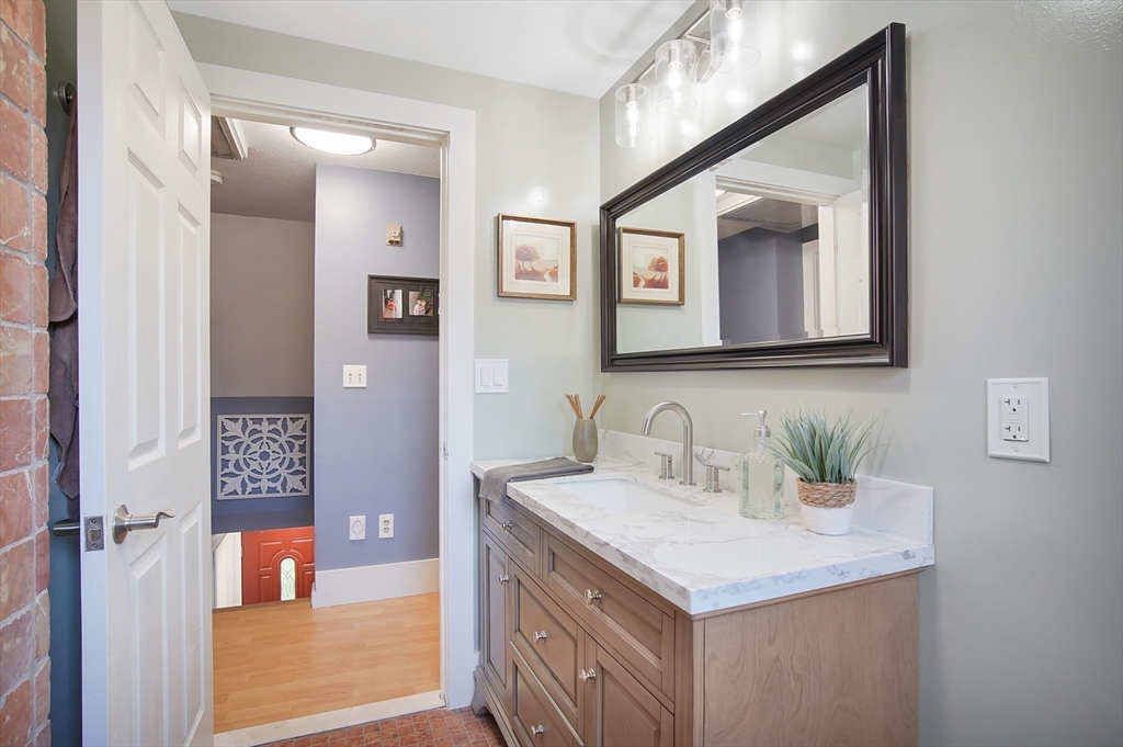 2112 Baptist Hill Road Palmer, MA 01069 - Photo 31 of 42