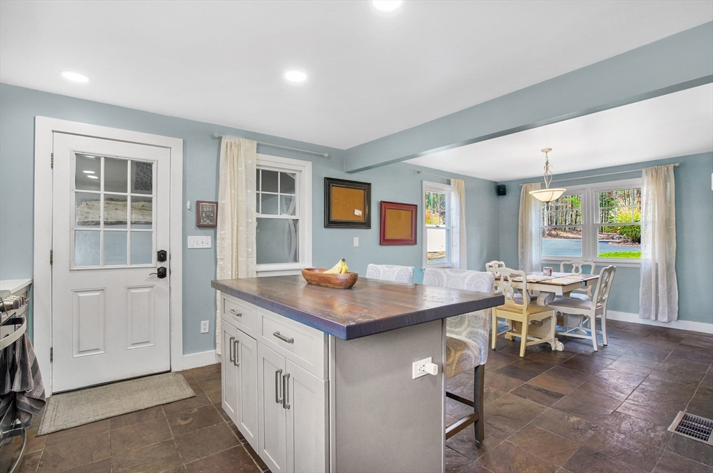 2112 Baptist Hill Road Palmer, MA 01069 - Photo 6 of 42