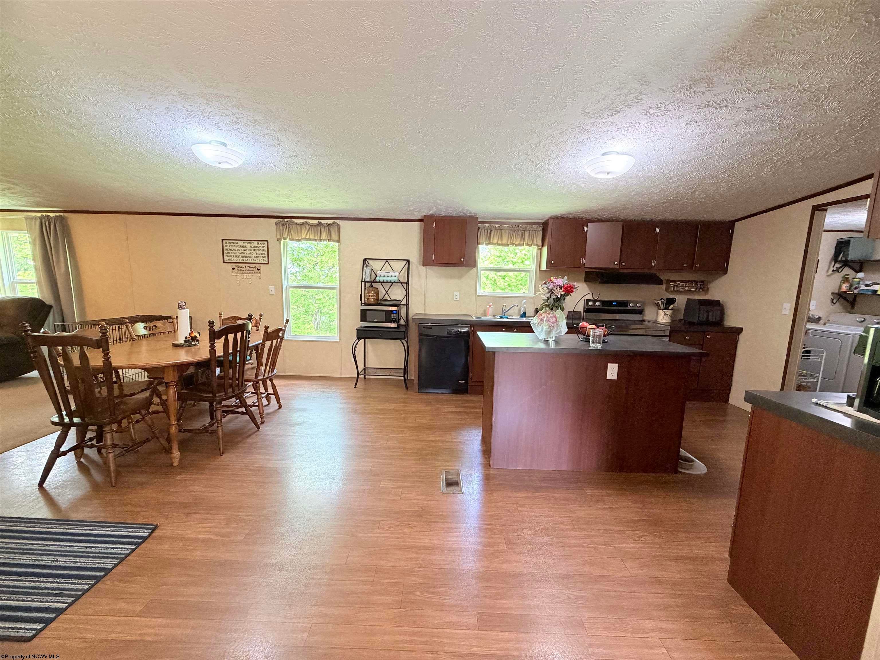 4900 Grafton Road Independence, WV 26374 - Photo 18 of 27 Gallery Image 18