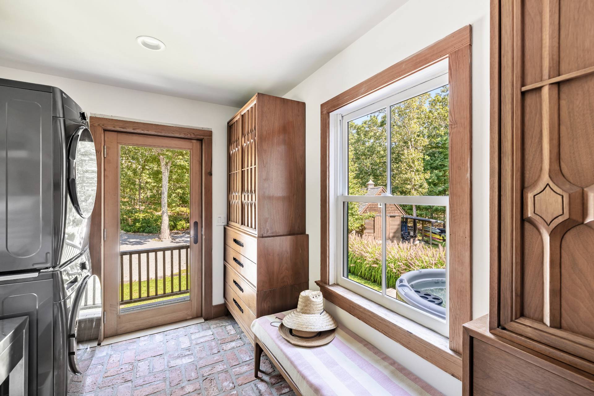 311 Town Line Road Wainscott, NY 11963 - Photo 11 of 34