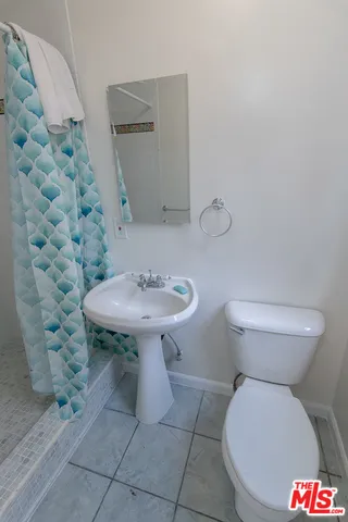 $5,950 | 957 Terrace 49, Los Angeles, CA 90042