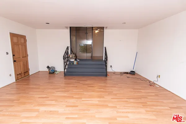 $5,950 | 957 Terrace 49, Los Angeles, CA 90042