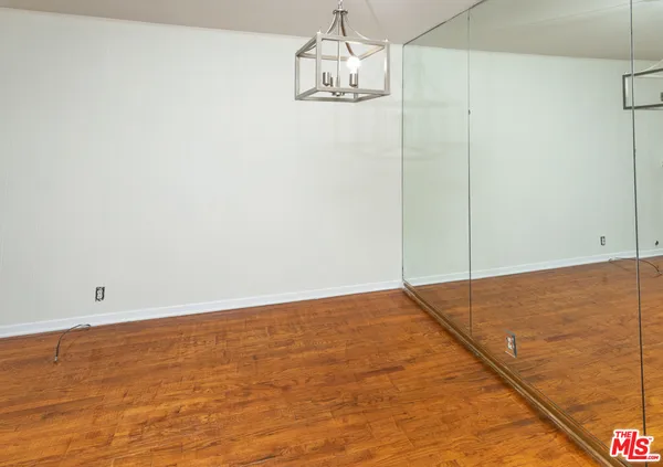 $5,950 | 957 Terrace 49, Los Angeles, CA 90042