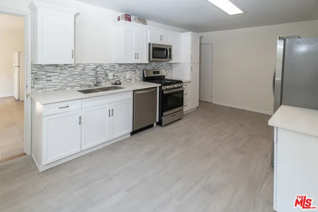 $5,950 | 957 Terrace 49, Los Angeles, CA 90042