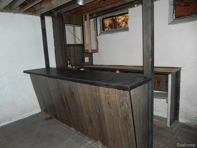 709 Patterson Court Inkster, MI 48141 - Photo 17 of 19 Basement Bar