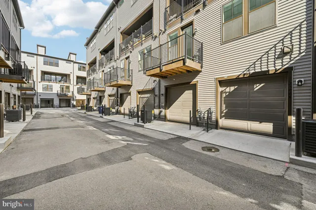 $3,900 | 2506 West Peninsula Drive, Baltimore, MD 21230