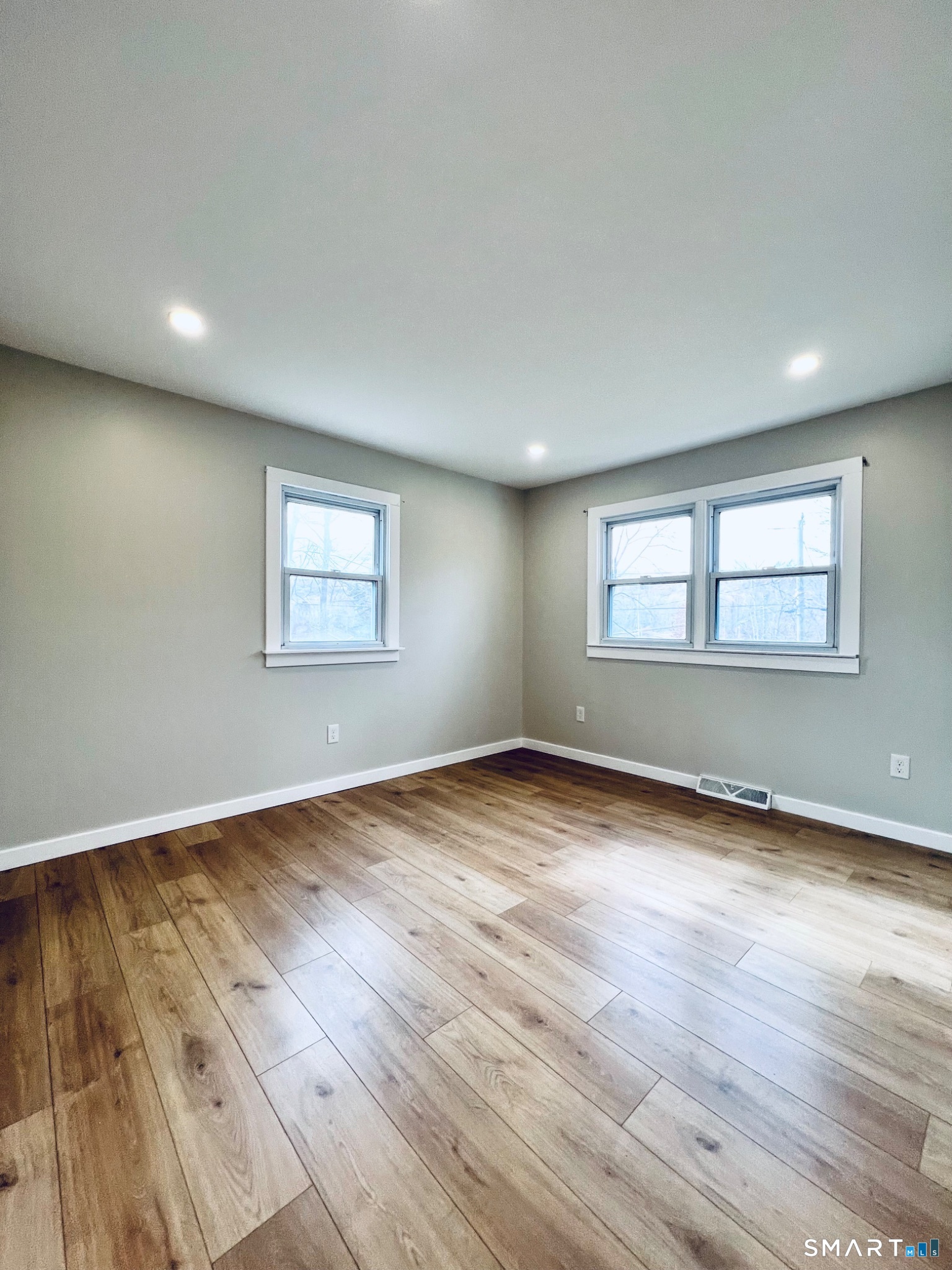 8 Rustic Road Ridgefield, CT 06877 - Photo 11 of 20