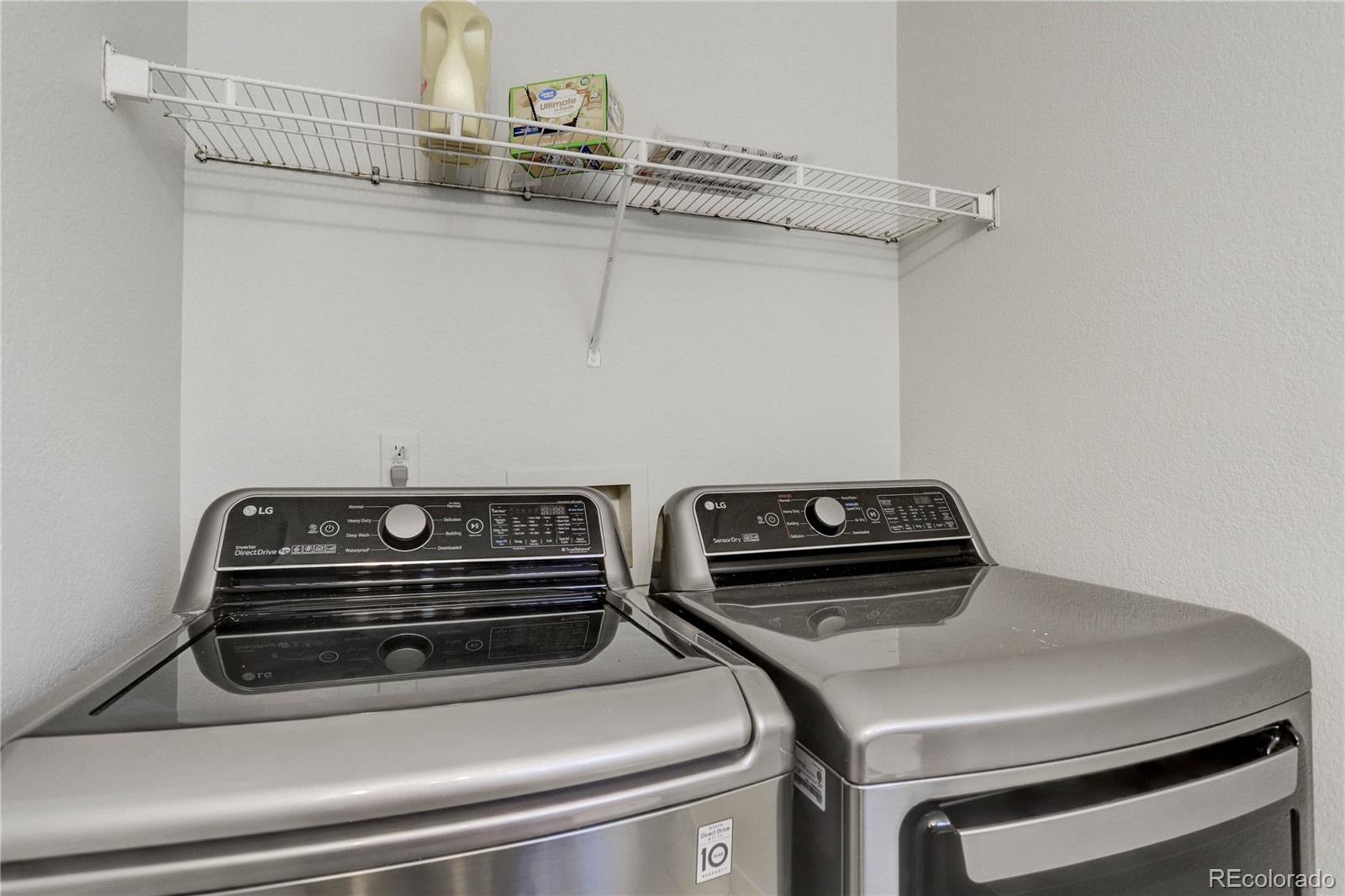 4585 Dillon Street Denver, CO 80239 - Photo 12 of 27