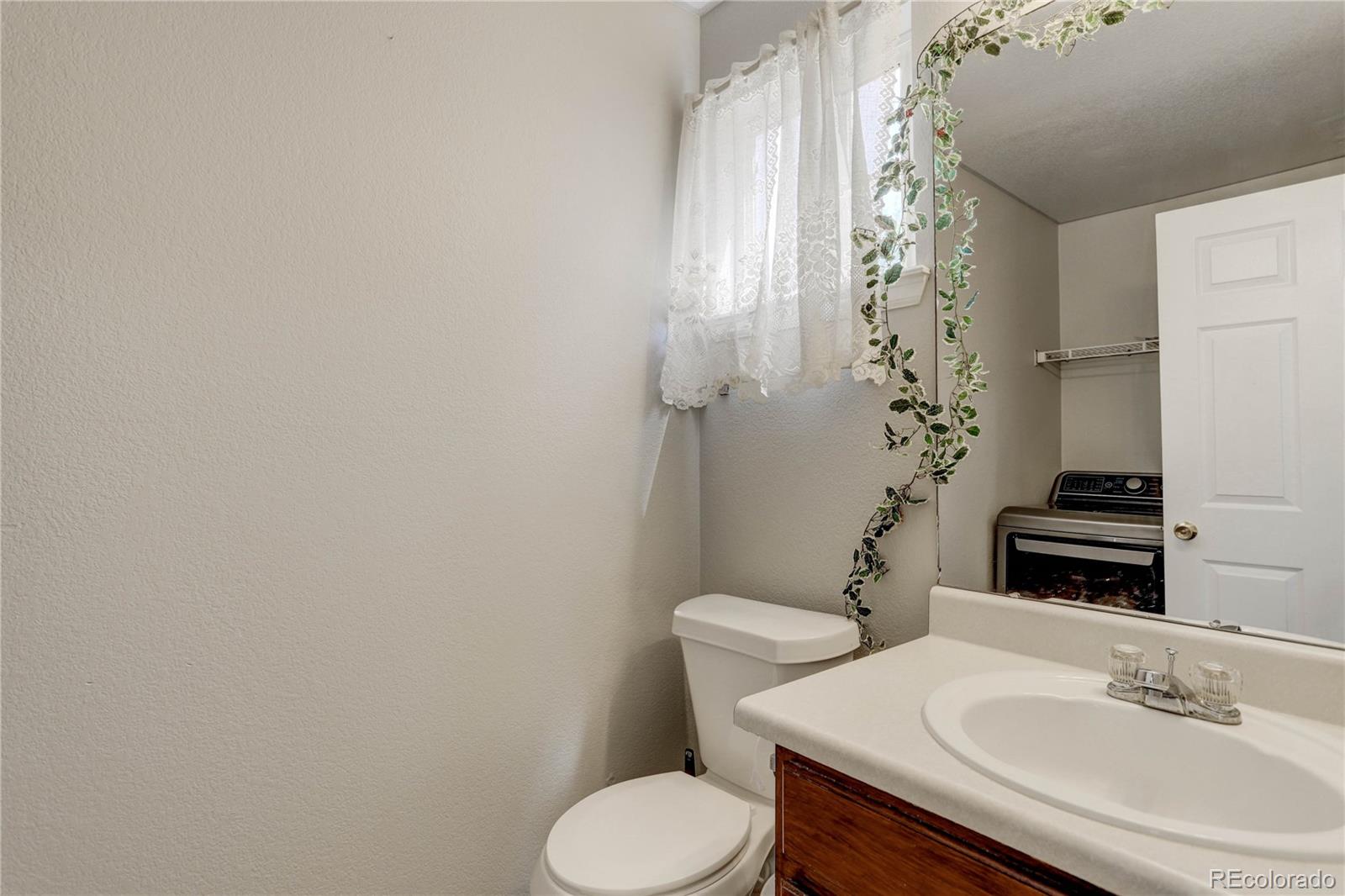 4585 Dillon Street Denver, CO 80239 - Photo 13 of 27