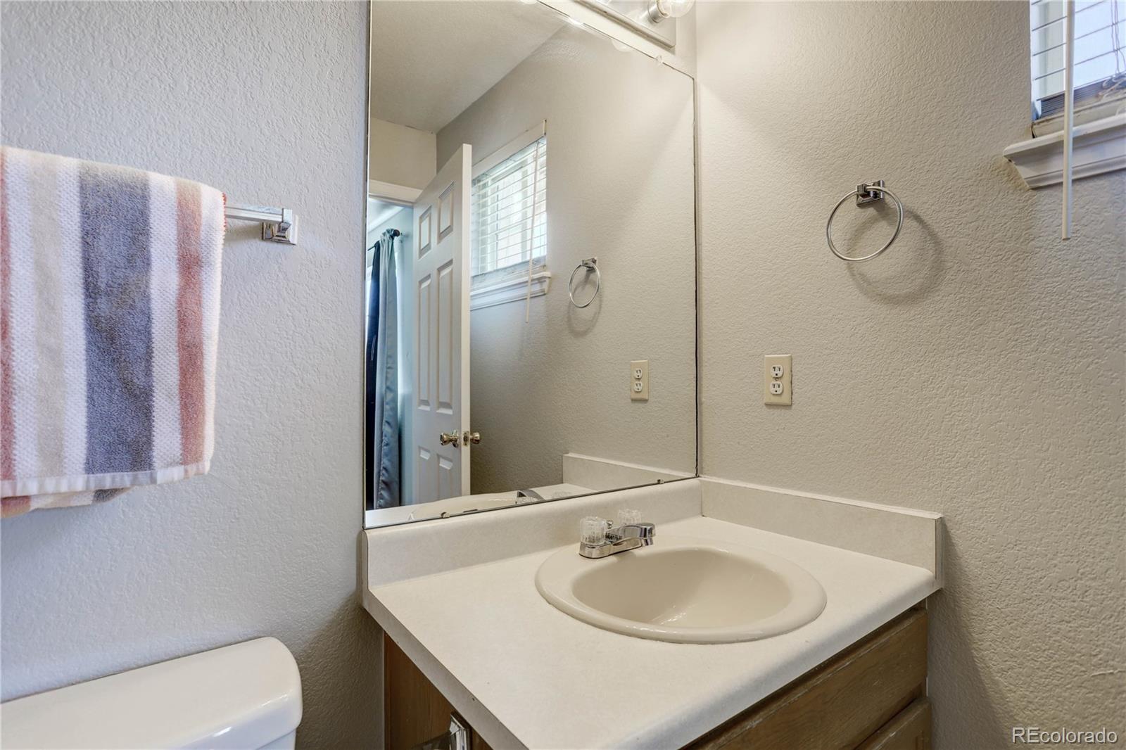 4585 Dillon Street Denver, CO 80239 - Photo 17 of 27