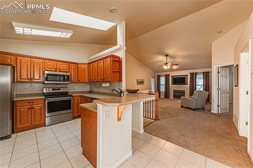 5148 Peak Villa Heights Colorado Springs, CO 80917 - Photo 11 of 45 Open floor plan