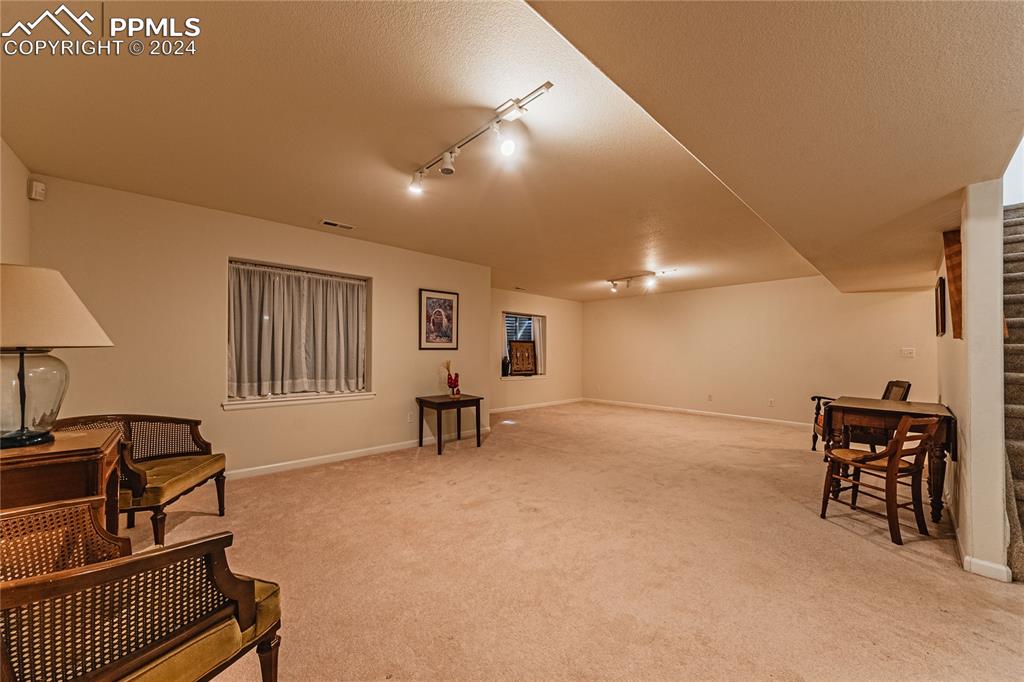 5148 Peak Villa Heights Colorado Springs, CO 80917 - Photo 31 of 45