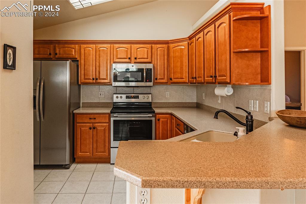 5148 Peak Villa Heights Colorado Springs, CO 80917 - Photo 9 of 45 Updated stainless steel appliances